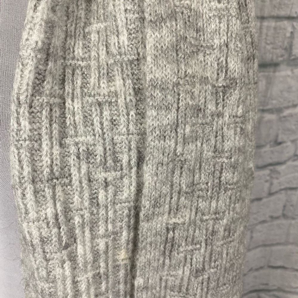 Universal Thread Ribbed Knit Grey Scarf One Size - Picture 3 of 7